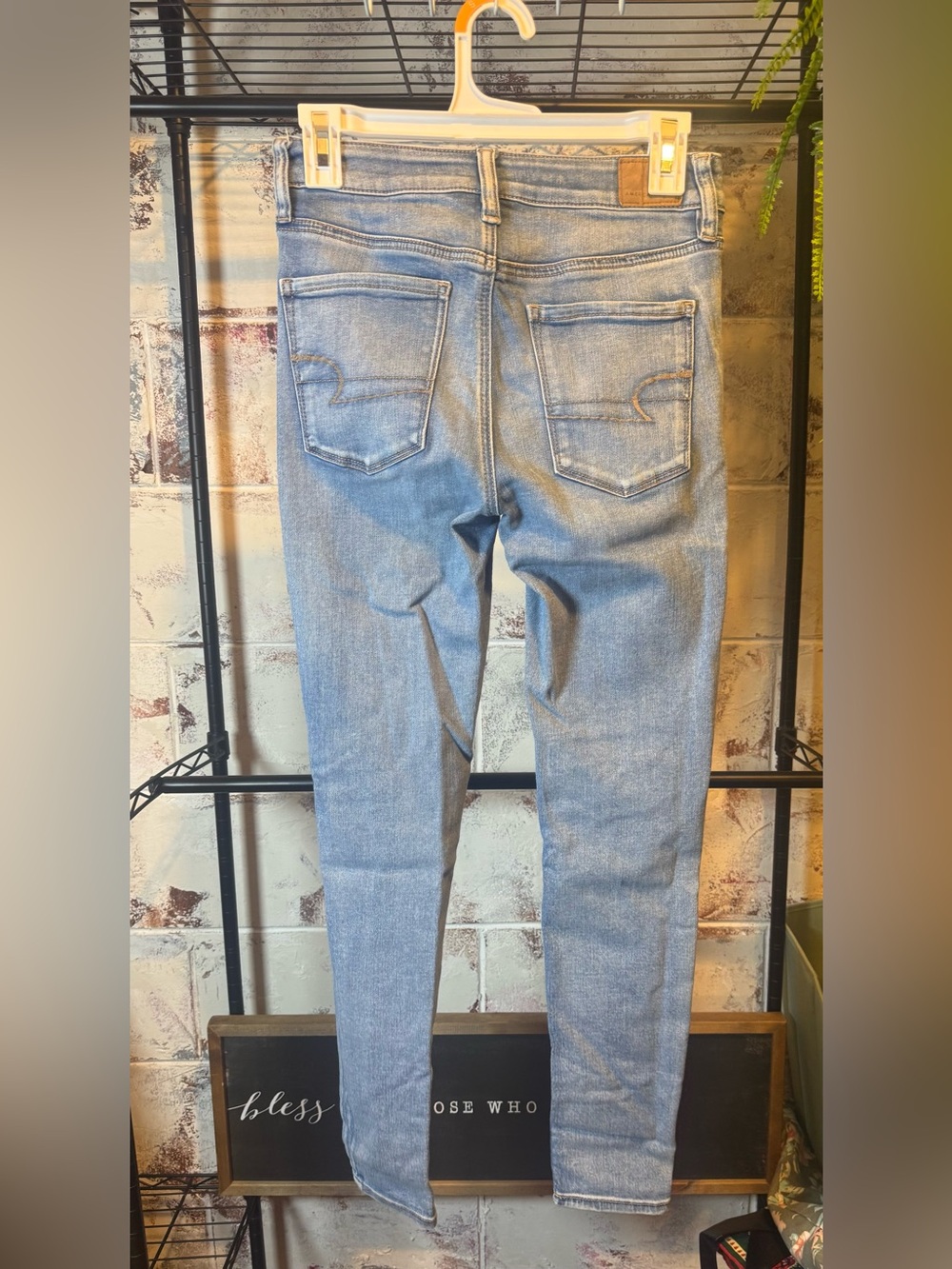 American Eagle Light Wash High Rise Jegging - Picture 8 of 9